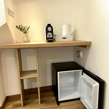Karlova 4*