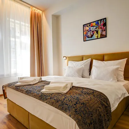 Karlova 4*