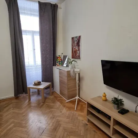 Apartment Krakovska 20