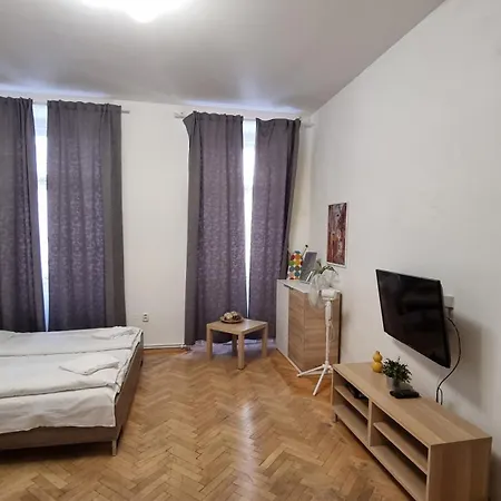 Krakovska 20