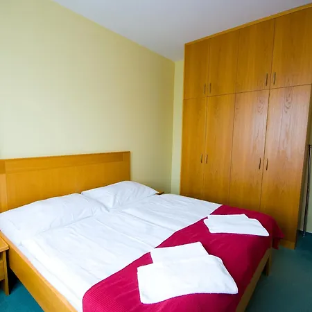 Smaragd 3* Prag