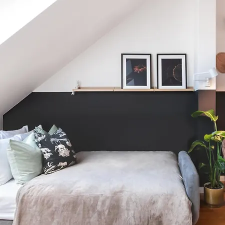 Turnkey I Vineyard Terrace Apartment *