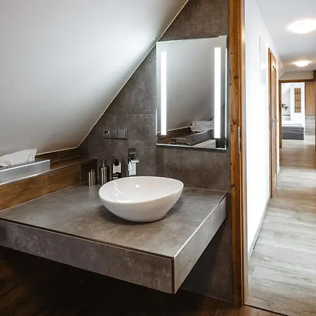 Frydl Hotel 3*