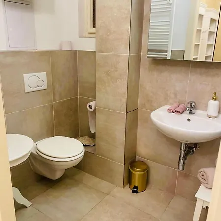 Apartment Amethyst Prague