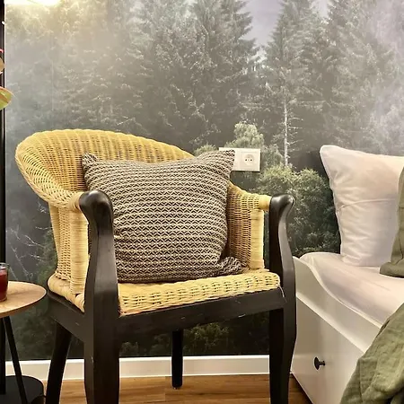 Apartment Pine - *