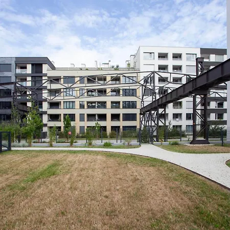 Blueground 7 Furnished With Balcony Prg-1 아파트
