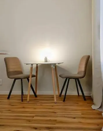 Apartment Pine -