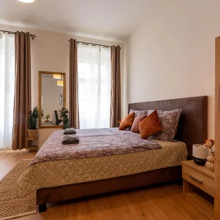Retreat Downtown Apartmanhotel