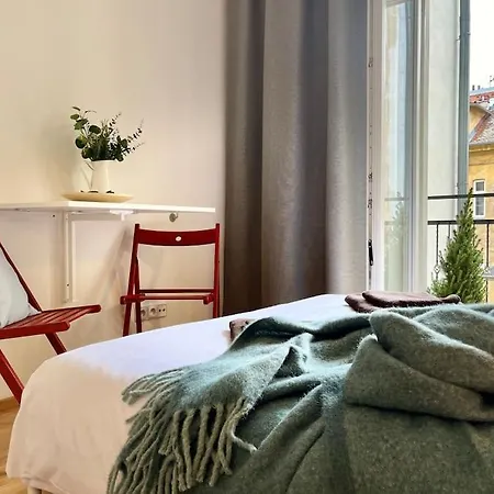 Apartment Sunlit - Prague