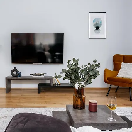 Days - 1bdr - Fireplace - Ac *
