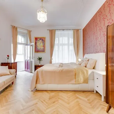Days - 3bdr - Small Balcony - 2 Bathrooms - 90 Sqm *