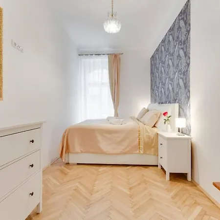 Days - 3bdr - Small Balcony - 2 Bathrooms - 90 Sqm