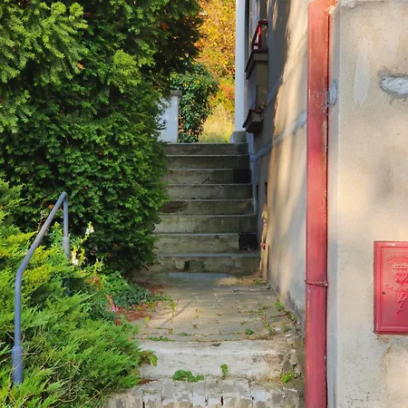 Guest house In House With Private Parking And Garden *