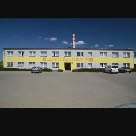 Ubytovna-hostel- Imos Hostel *