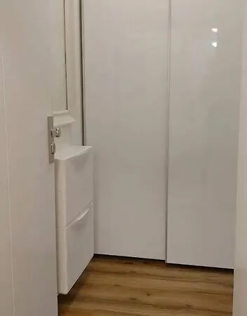 Pine - Apartment