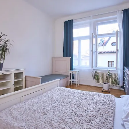 Aparthotel Charles Bridge Premium Residence