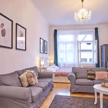 Charles Bridge Premium Residence Aparthotel 4*