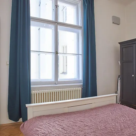 Aparthotel Charles Bridge Premium
