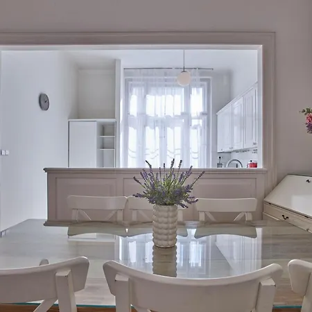 Charles Bridge Premium Residence Aparthotel