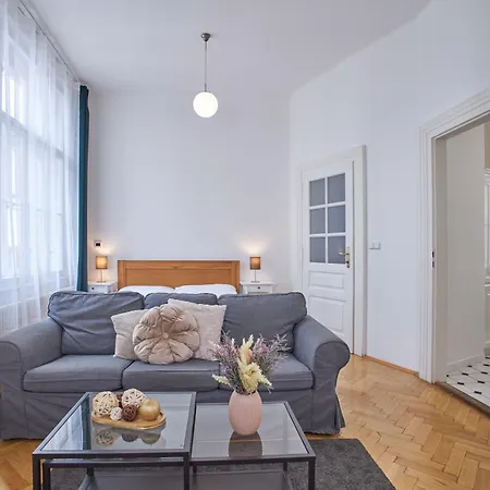 Charles Bridge Premium Aparthotel