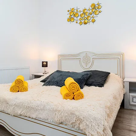 Apartment Golden Lion