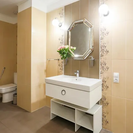 Academia Apartment *