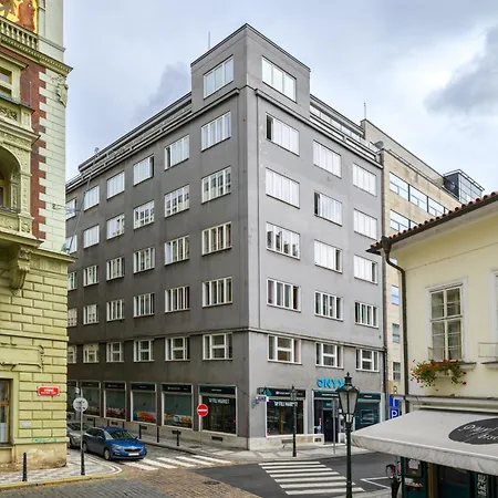 Benedikt Center * Praga