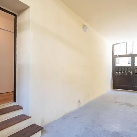 One Bedroom In Zizkov Apartment Prague