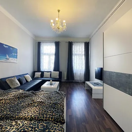 Exclusive Apartment *