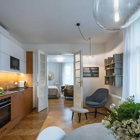Apartment Days - Luxury In Hip Area - 