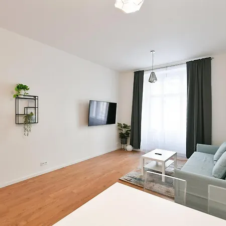 Apartment Kubelikova 32 *