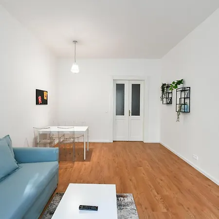 Kubelikova 32 * Prague