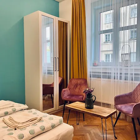 Moderni Na Hluboke V Praze - Idealni Pro 4 * Prague