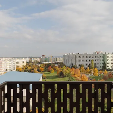 Apartment Good Vibe Near Metro - Garage, Air-conditioning, Vinyl Player Prague
