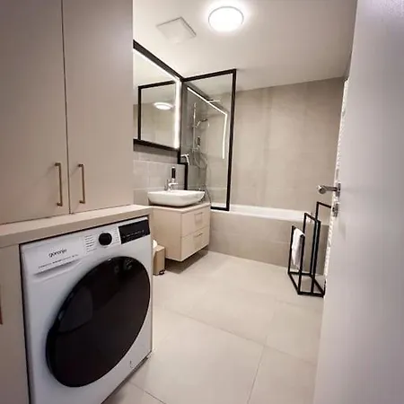 Apartment J&m Lux Ubytovani 18