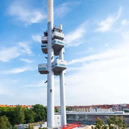 Apartment *sunny And Stylish* With Balcony Near Tv Tower Prague