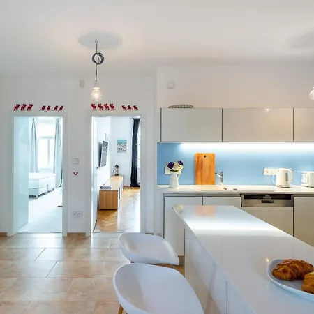 Apartment *sunny And Stylish* With Balcony Near Tv Tower