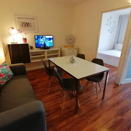 Golden Family Apartment Prague