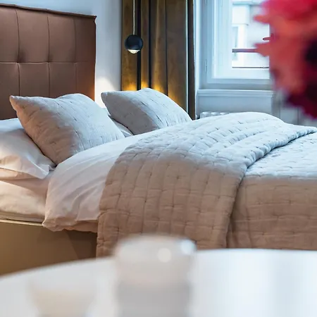 Days - Luxury In Hip Area - 