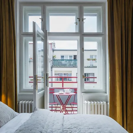 Days - Luxury In Hip Area - 