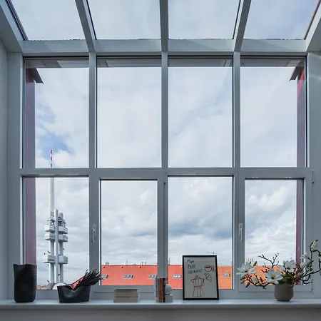 Days - Luxury In Hip Area - 