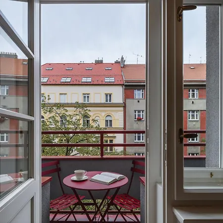 Days - Luxury In Hip Area - 