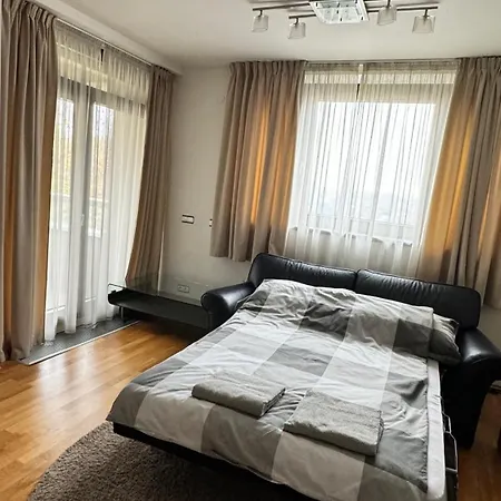Homestay Guest House *