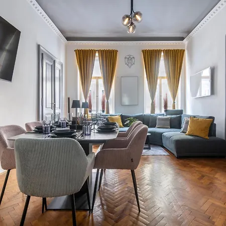 Apartment 3 Bedroom Prague