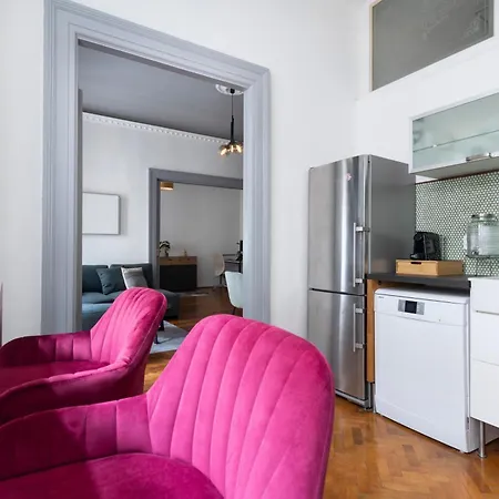 3 Bedroom Apartment Prague