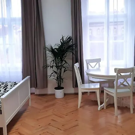 Apartment Arbes *
