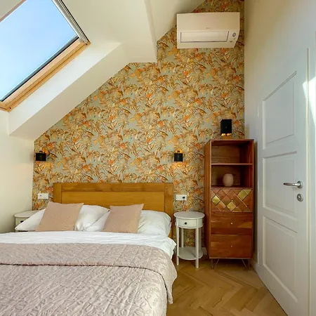 Stupartska - Attic Old Town