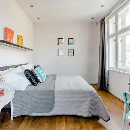 Days - Designer - 1bdr - Workspace - Imac - Netflix Apartment *