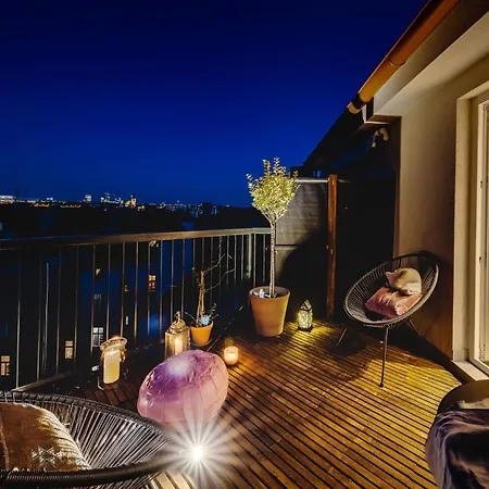 Days - Sunny Riverside With Terraces Apartment *