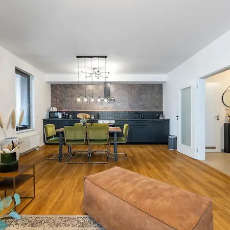 Invalidovna With Free Parking Apartment Prague